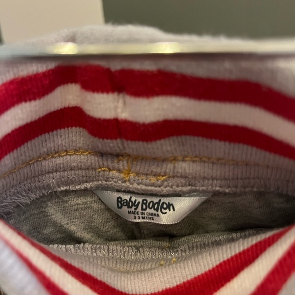 Baby Boden Red and Blue Elastic Waist Jeans - Picture 3 of 4